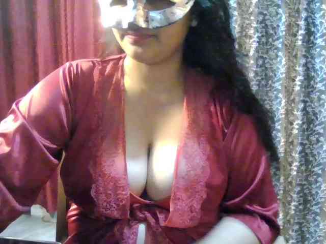 Naughtyladki webcam