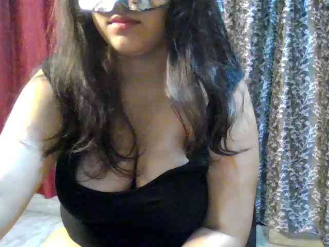 Naughtyladki webcam