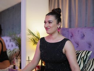 EmmaDallas Porn Show