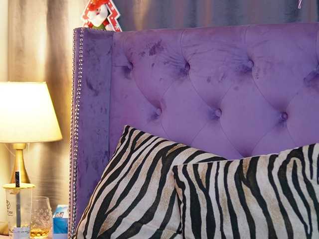 EmmaDallas's BongaCams show and profile