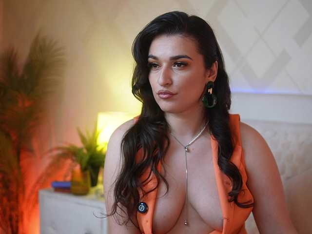 EmmaDallas's BongaCams show and profile