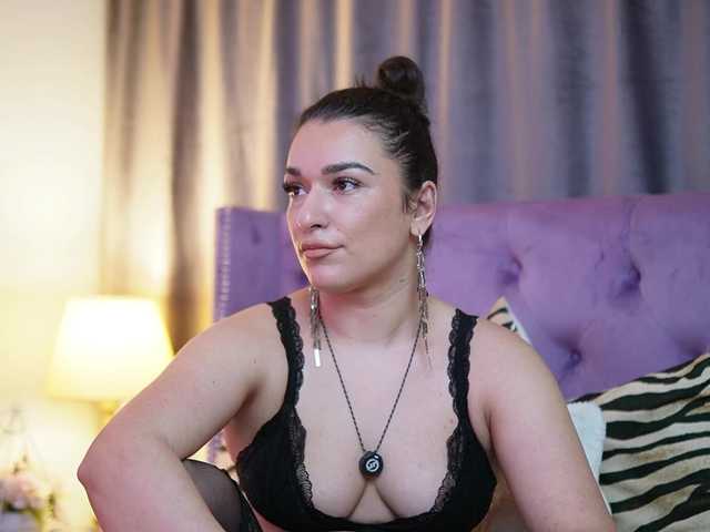 EmmaDallas's BongaCams show and profile