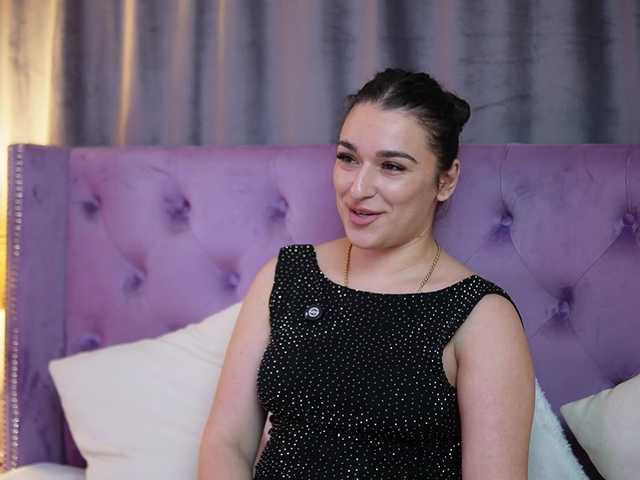 EmmaDallas's BongaCams show and profile