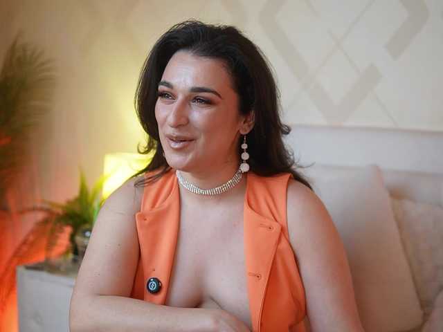 EmmaDallas's BongaCams show and profile