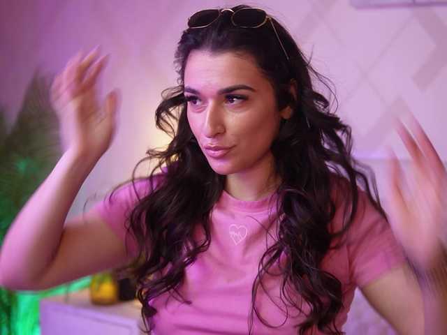 EmmaDallas's BongaCams show and profile