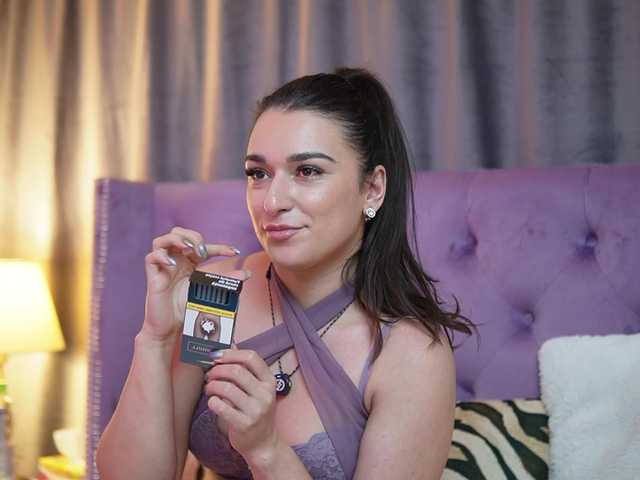 EmmaDallas's BongaCams show and profile