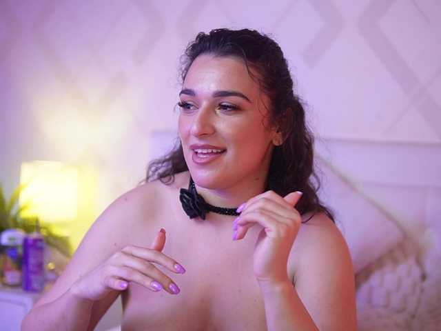 EmmaDallas's BongaCams show and profile