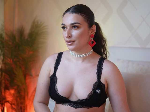 EmmaDallas's BongaCams show and profile