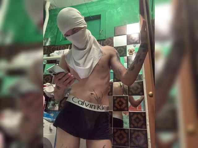 Foxxx12-1