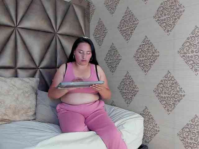 LauraYoselin webcam