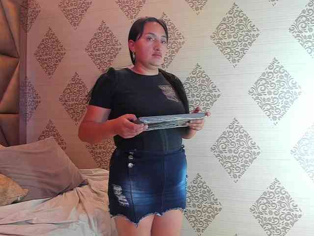 LauraYoselin webcam