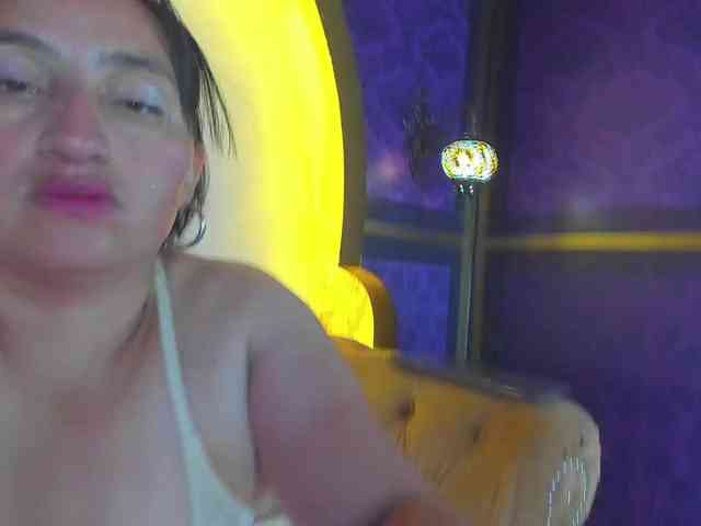 LauraYoselin webcam