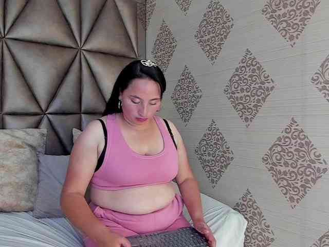 LauraYoselin webcam