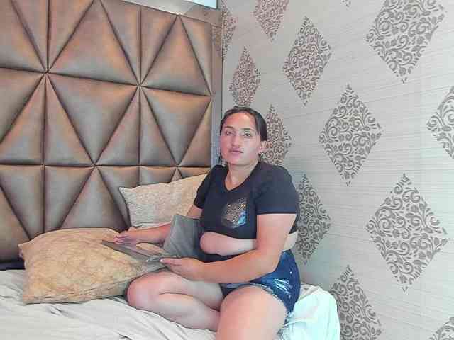 LauraYoselin webcam