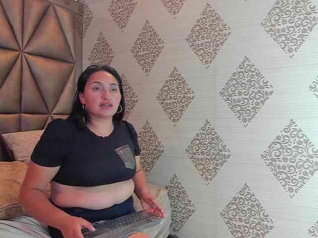 LauraYoselin webcam