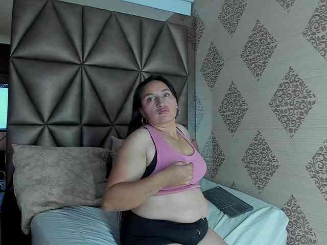 webcam free porn LauraYoselin