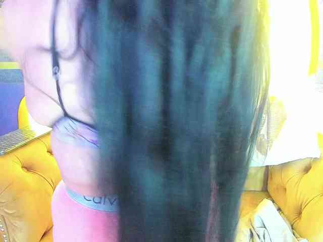 LauraYoselin webcam