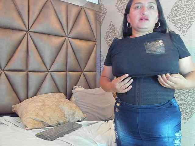 LauraYoselin webcam