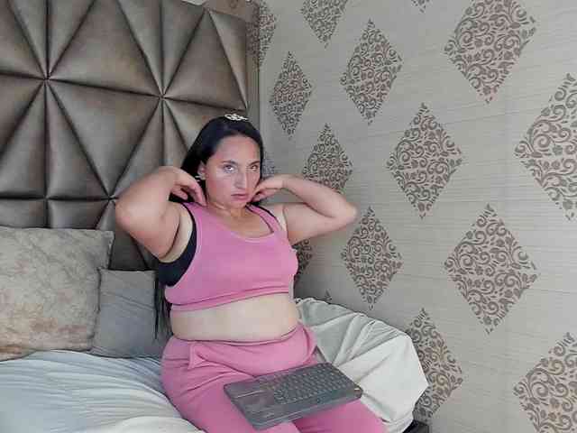 LauraYoselin webcam