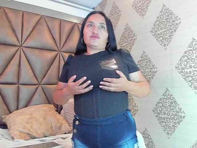 LauraYoselin webcam