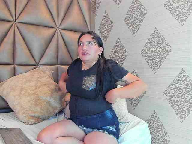LauraYoselin webcam