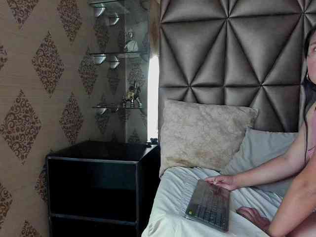 LauraYoselin webcam