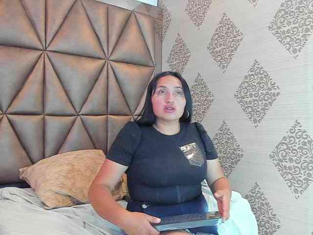 LauraYoselin webcam