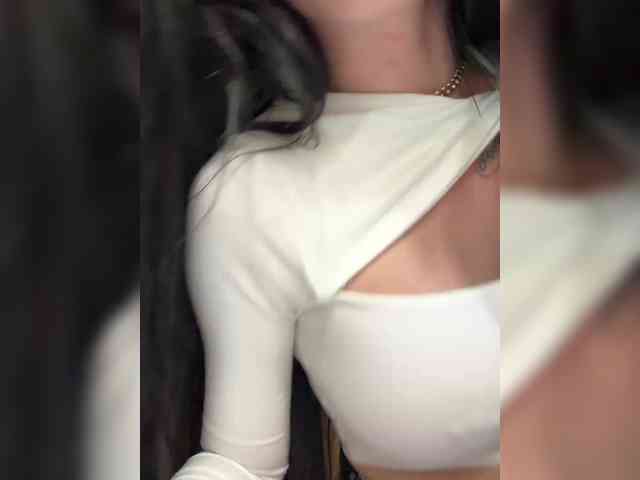 QueenOfBlowjob webcam