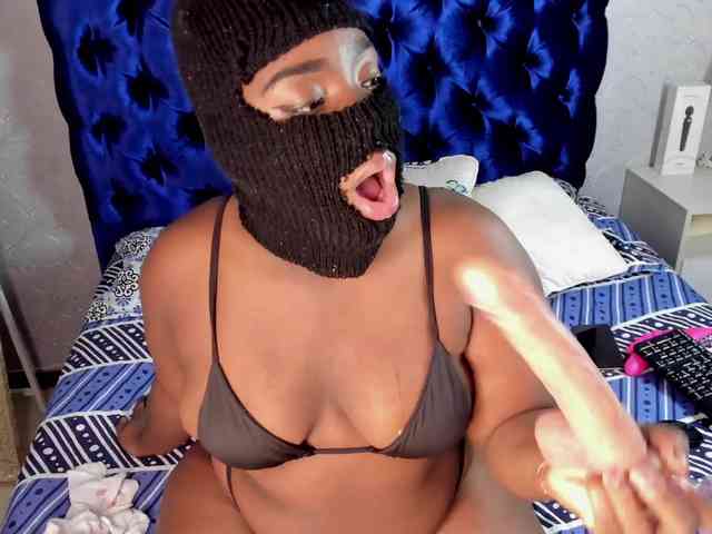 TANISHA-HILL webcam
