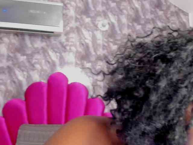 TANISHA-HILL webcam