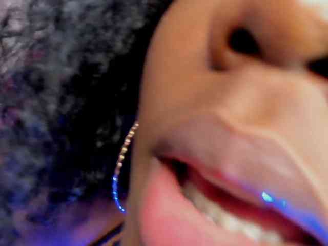 TANISHA-HILL webcam