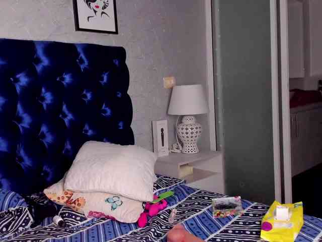 TANISHA-HILL webcam