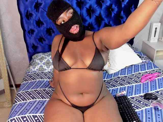 TANISHA-HILL webcam
