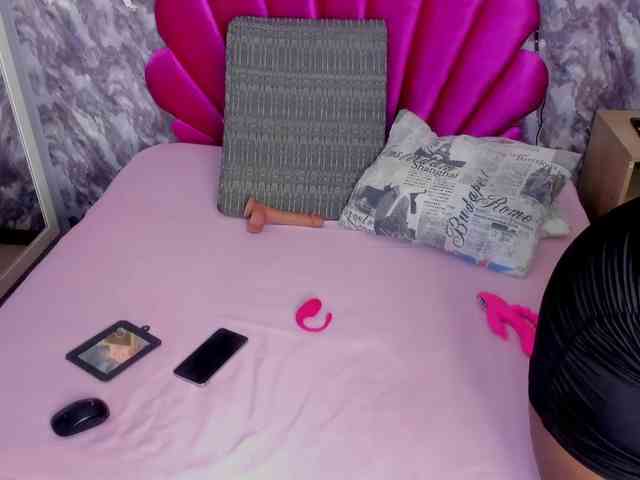 TANISHA-HILL webcam