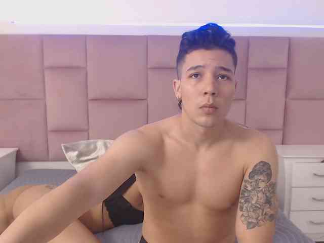 Taylorymax webcam