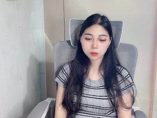 Strawberry18 Porn Show