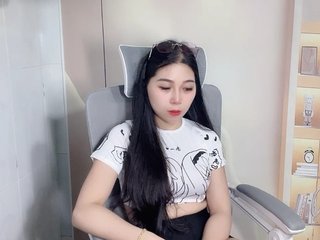 Strawberry18 Porn Show