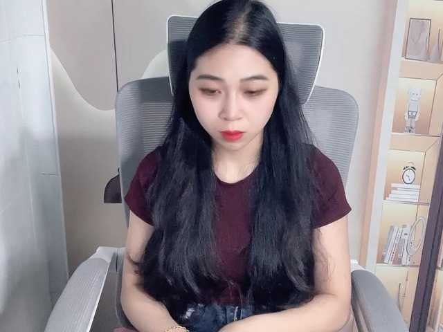 Strawberry18 from BongaCams