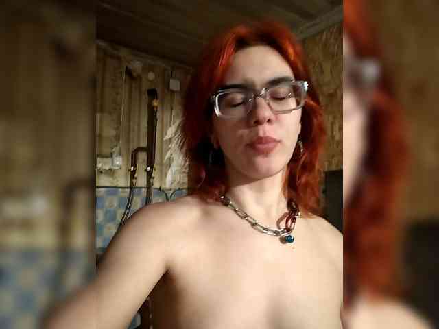 sexyalienka webcam