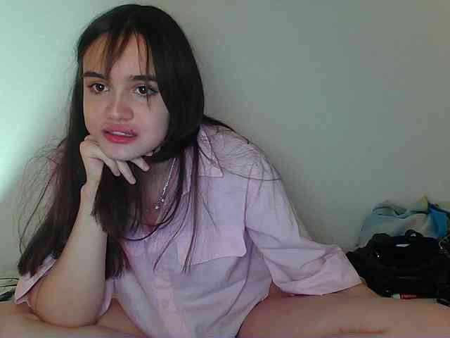 Kamila5328 webcam