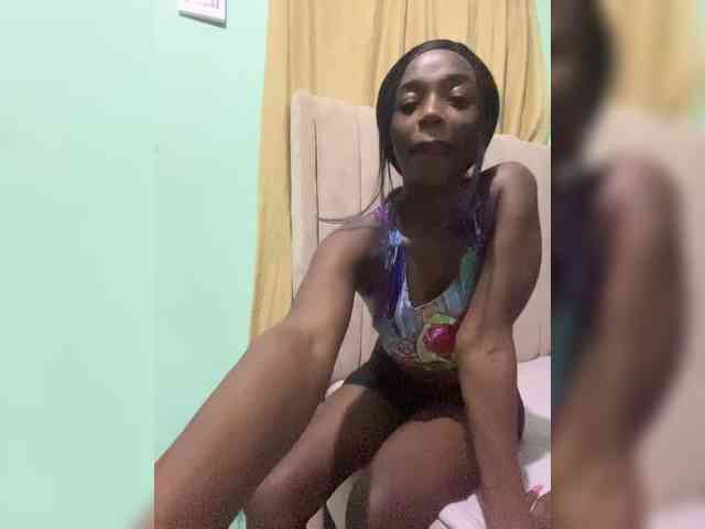 Theteasequeen webcam