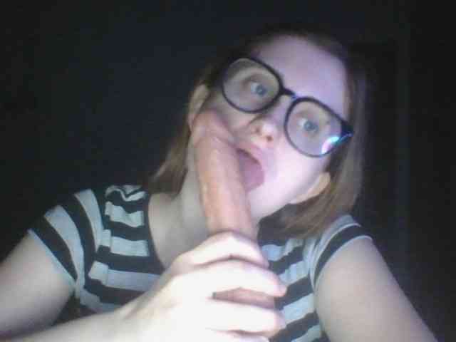 Lostcherry8 webcam