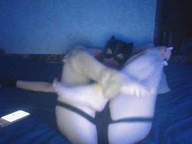 Lostcherry8 webcam