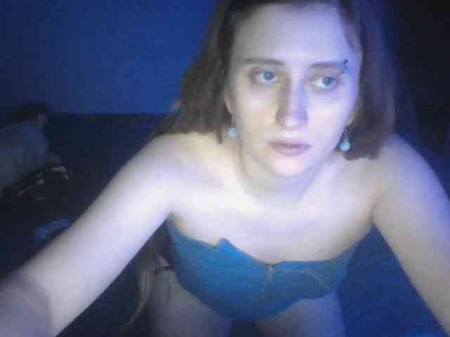 Lostcherry8 webcam