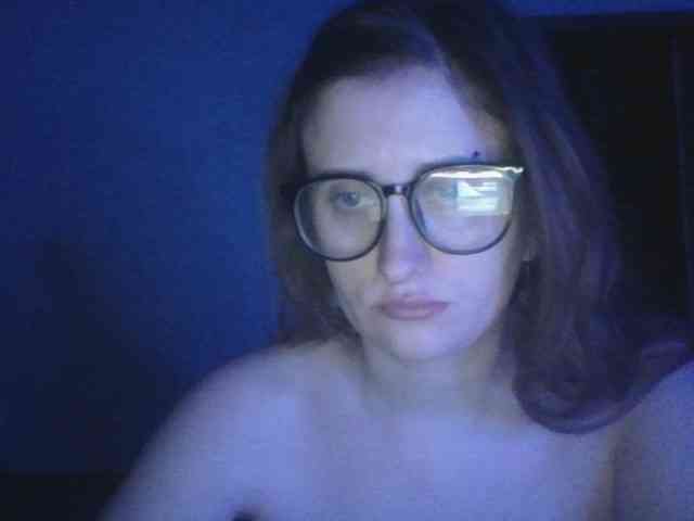 Lostcherry8 webcam