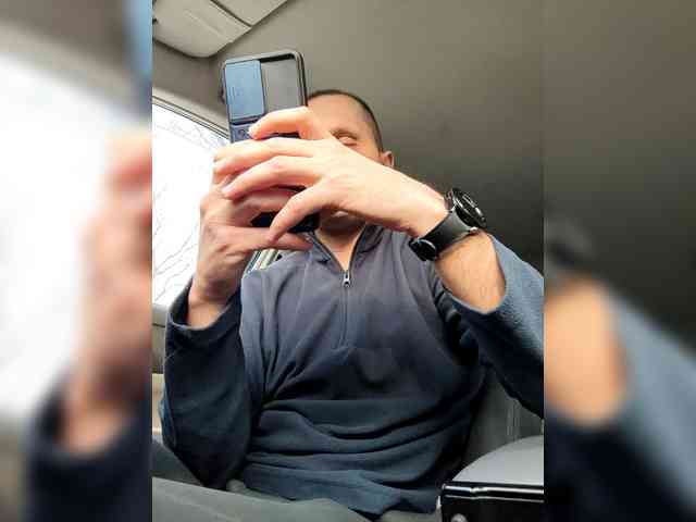 ANDRUSHELL ANDRUSHELL