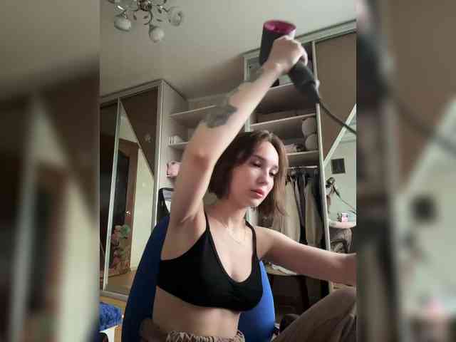 BeverlyFantasy webcam