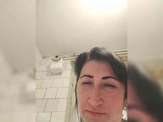 KarinaDesire webcam