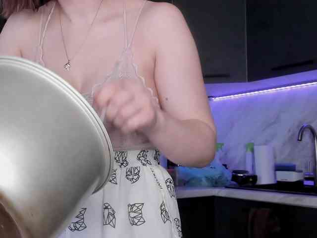 online webcam porn TrasyBurton