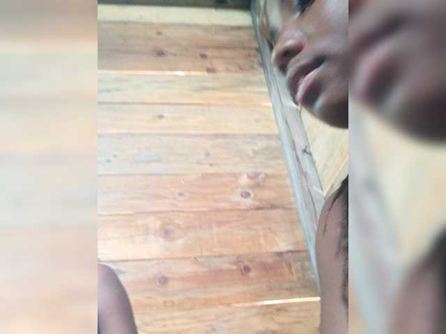 Hemreyi's BongaCams show and profile